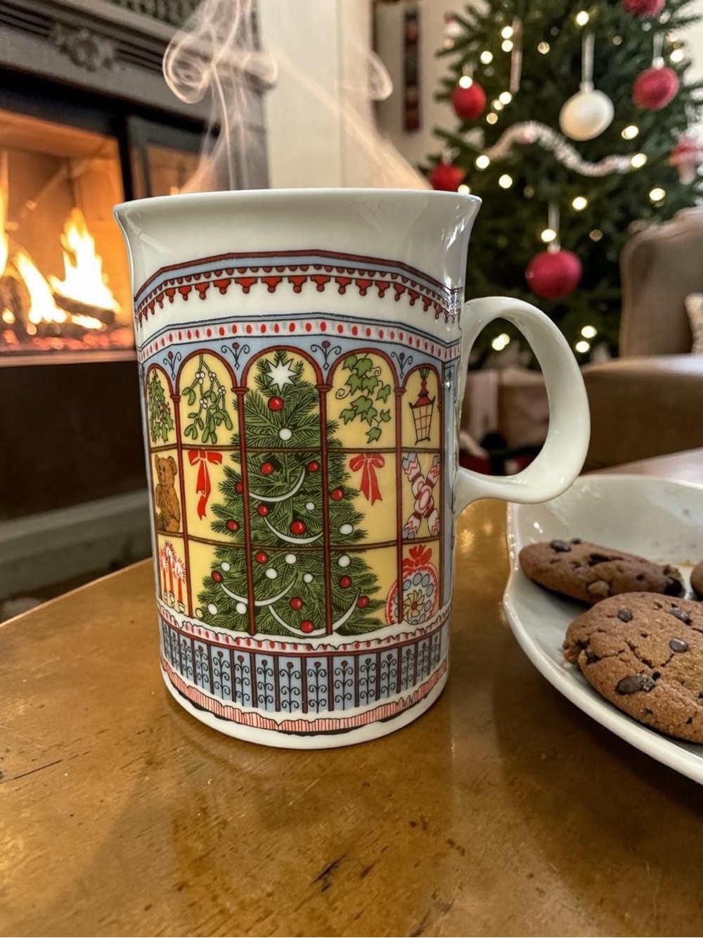 Dunoon Fine Bone China Christmas a Design by Sue Scullard Christmas Mug